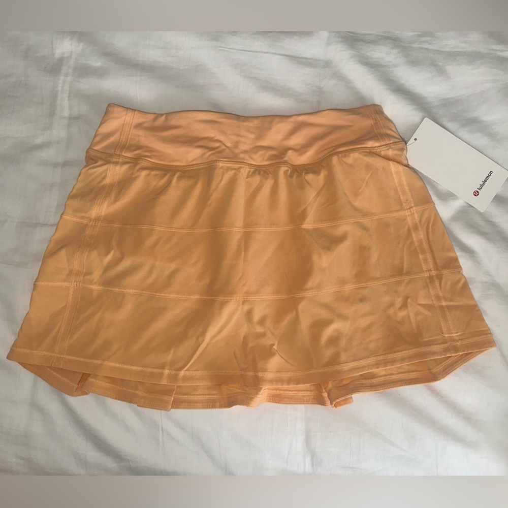 NWT women’s orange size 6 Lululemon tennis skirt